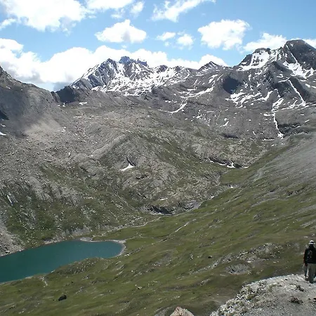 Yak Avenir 2* Aiguilles