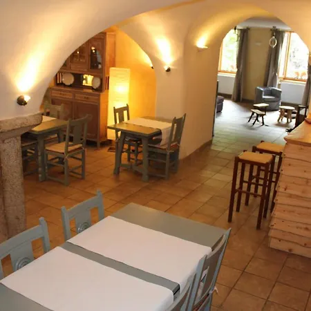 Hotel Yak Avenir Aiguilles